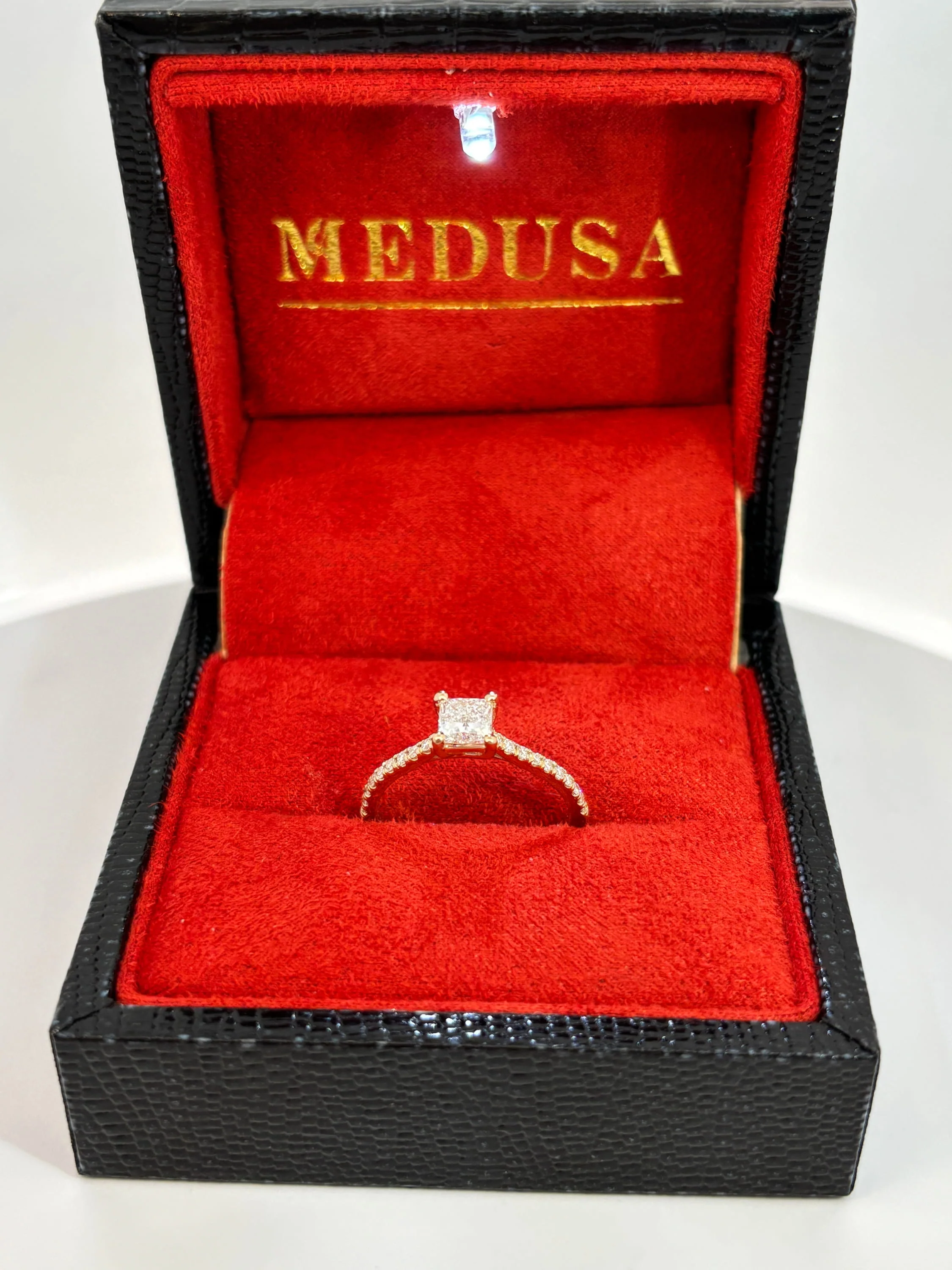 Bague princess cut LAB